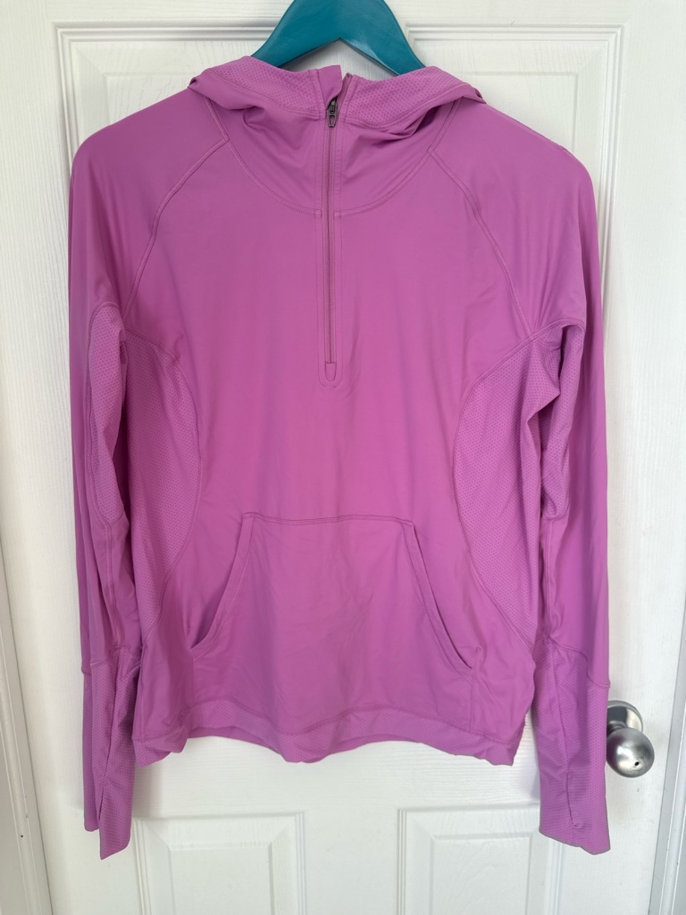 Lululemon Sleek Performance 1/2 Zip Hood | Size 6 or size 8